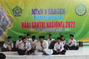 PENTAS SANTRI RAMAIKAN HARI SANTRI